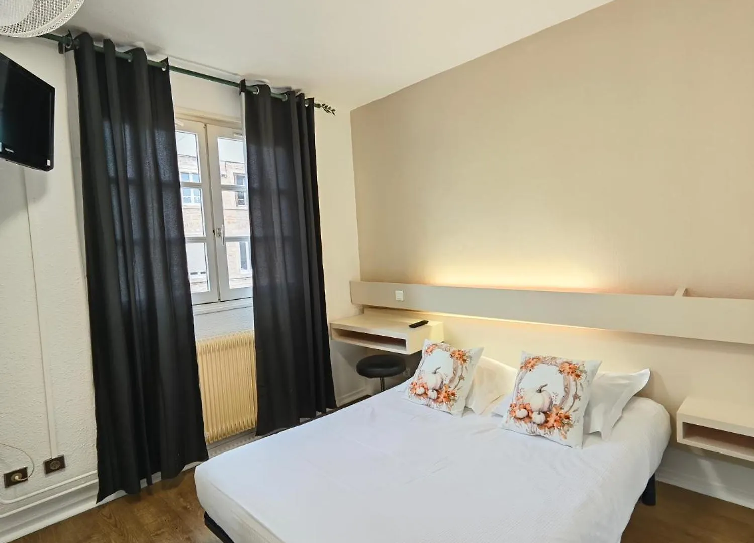 Hotel La Route Des Vins Belleville-en-Beaujolais 0*,